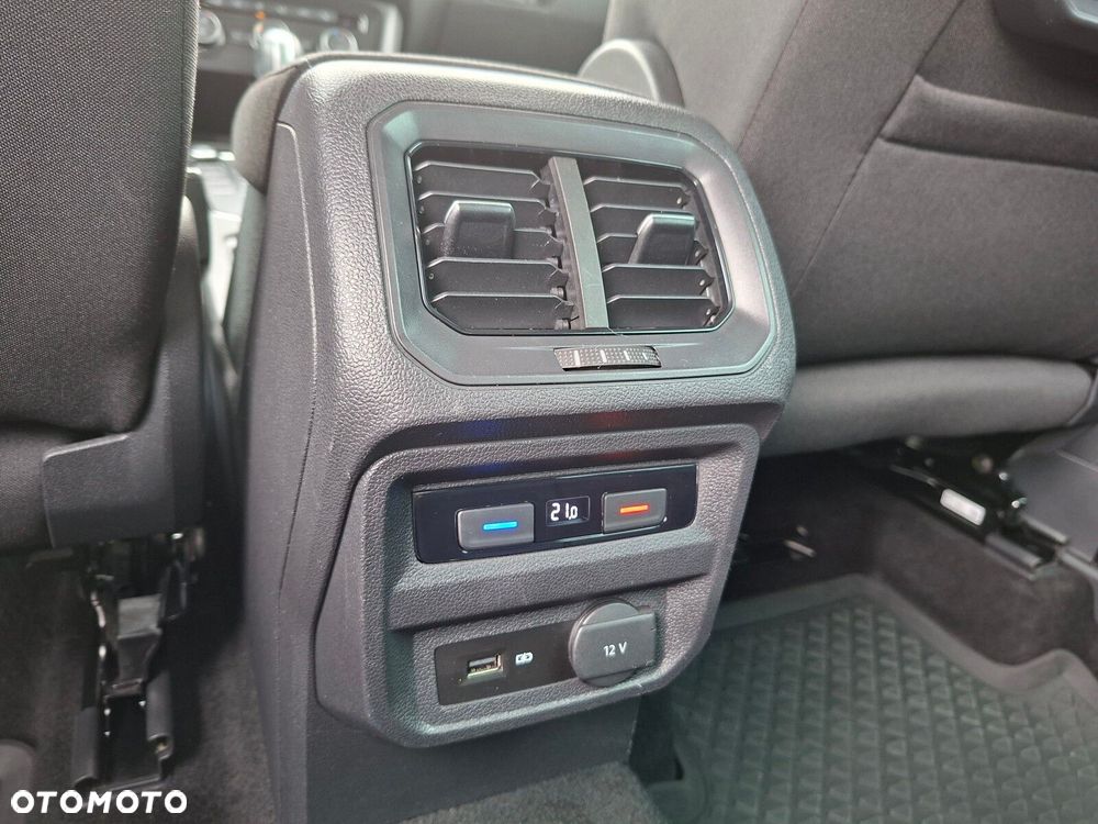 Volkswagen Tiguan - 16