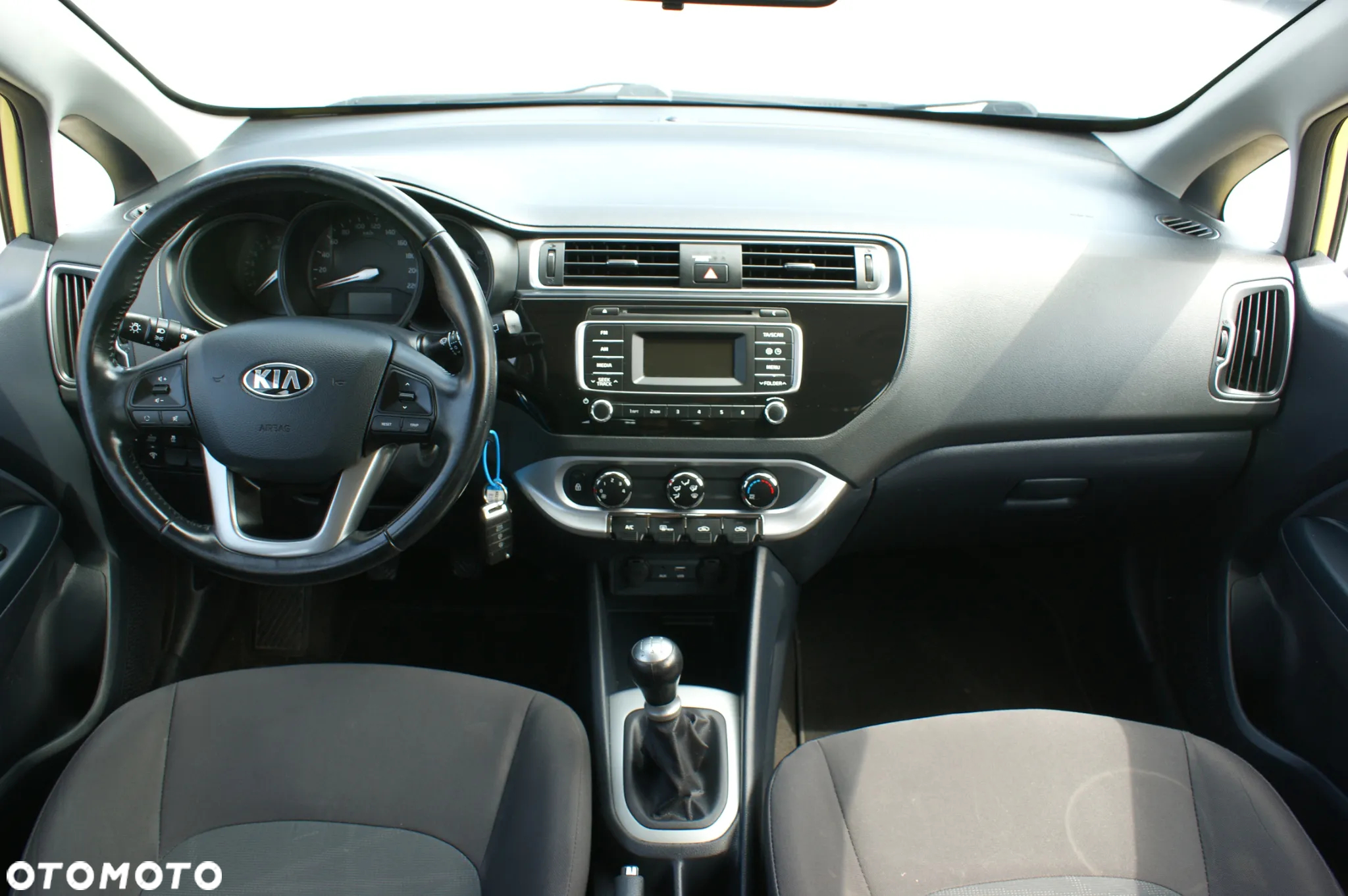Kia Rio 1.2 Attract - 16