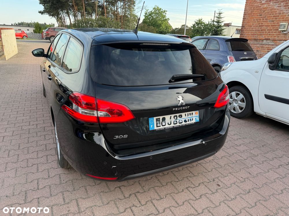 Peugeot 308 - 6