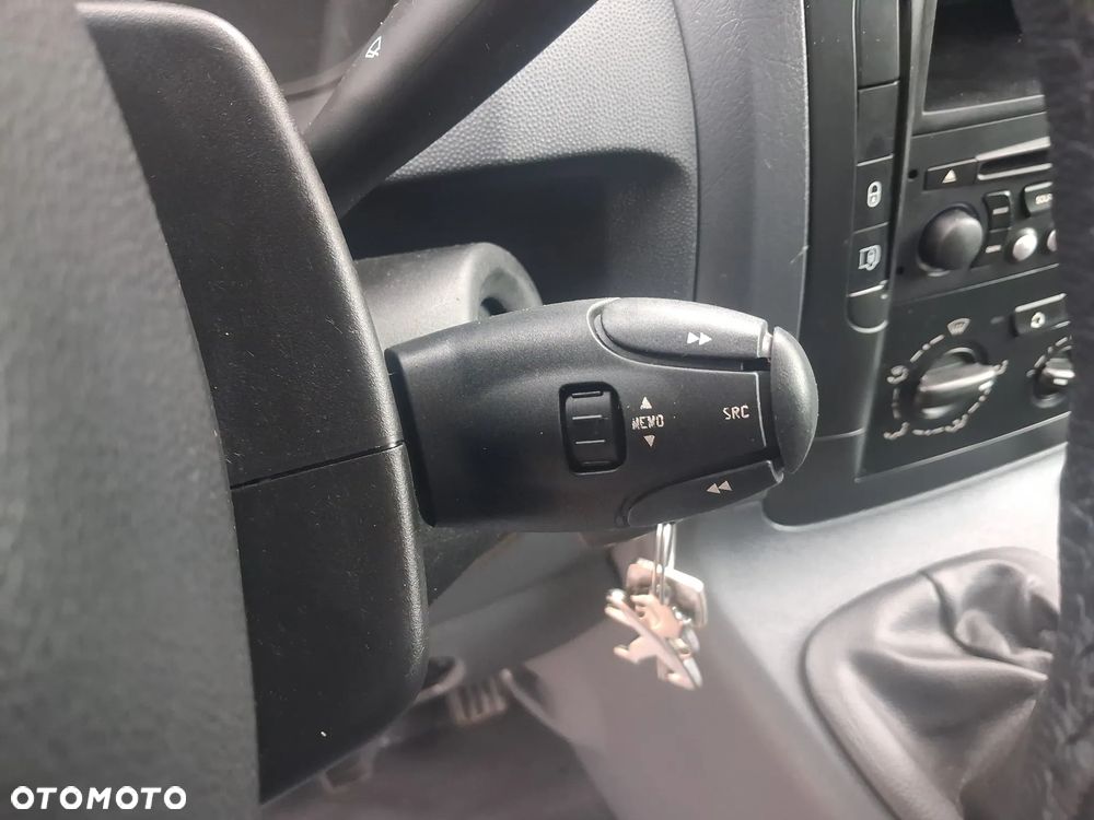 Peugeot Expert L2H1 - 24