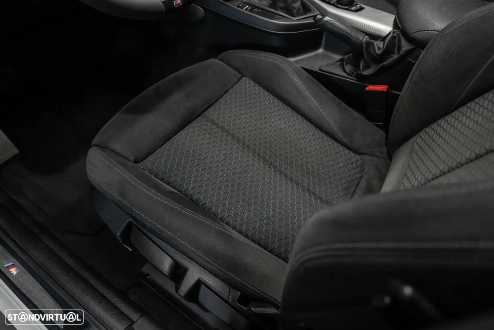 BMW 120 d Pack M - 24