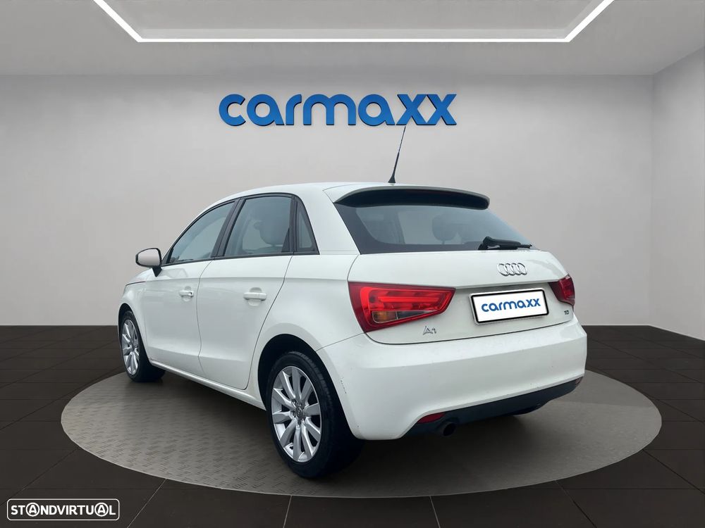 Audi A1 Sportback 1.6 TDI Advance - 4