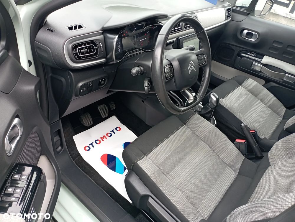 Citroën C3 Pure Tech 82 SHINE - 19