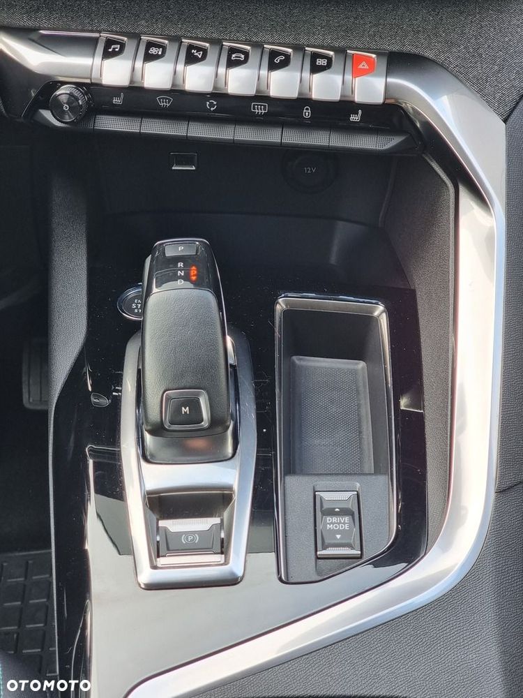 Peugeot 3008 1.5 BlueHDi Allure Pack S&S EAT8 - 28