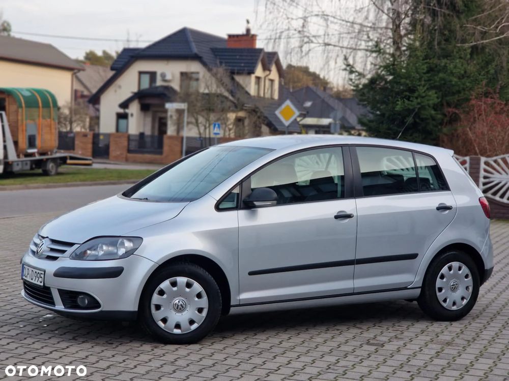 Volkswagen Golf Plus - 15