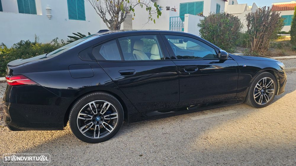 BMW i5 eDrive40 Pack Desportivo M - 33