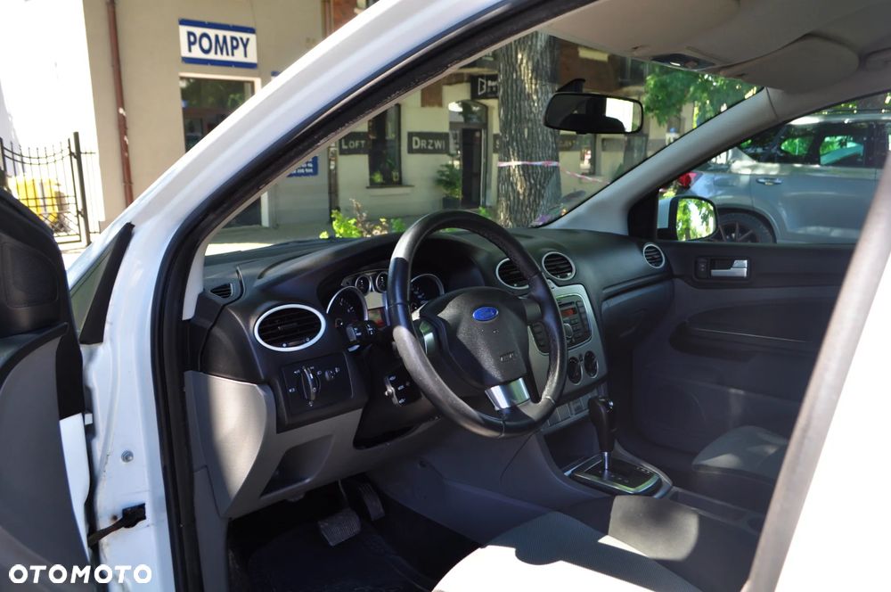 Ford Focus 1.6 16V Style+ - 7