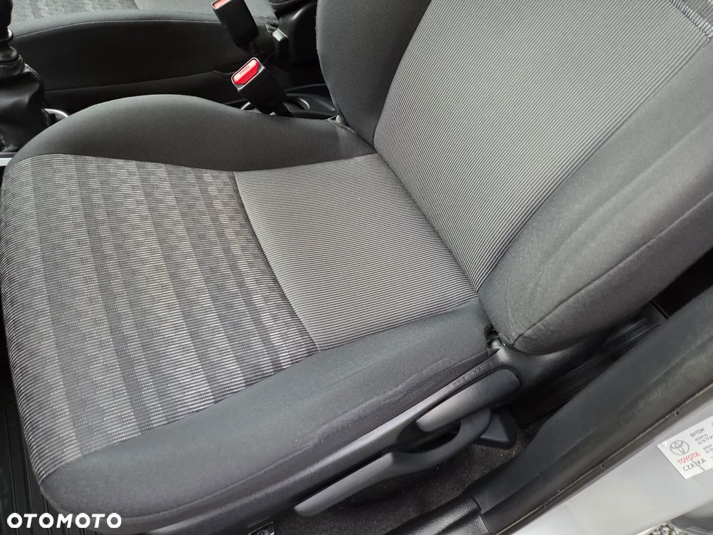 Toyota Yaris 1.33 Premium - 15