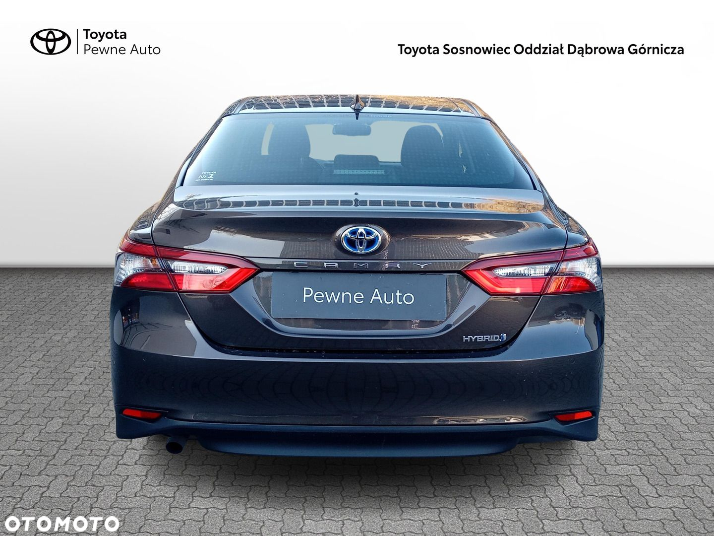 Toyota Camry - 6