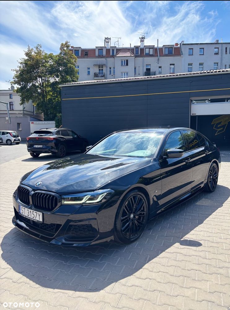 BMW Seria 5 540d xDrive mHEV M Sport sport - 2