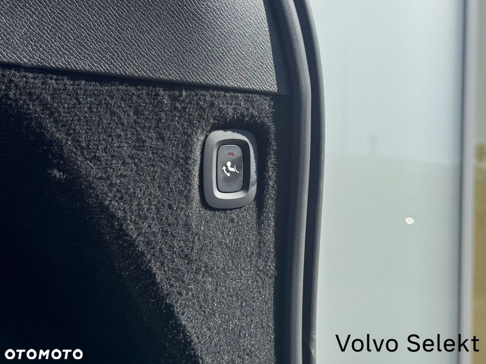 Volvo XC 90 - 37