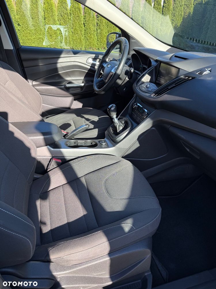 Ford Kuga 2.0 TDCi 4x4 SYNC - 40