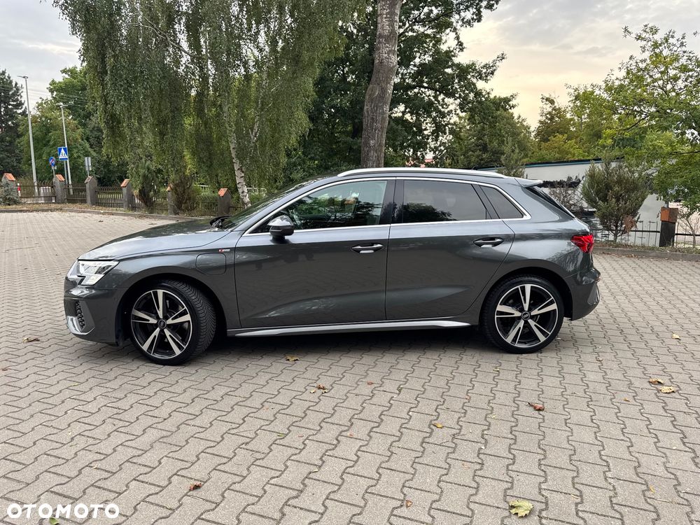 Audi A3 Sportback 1.4 TFSI e-tron S line Sportpaket - 3