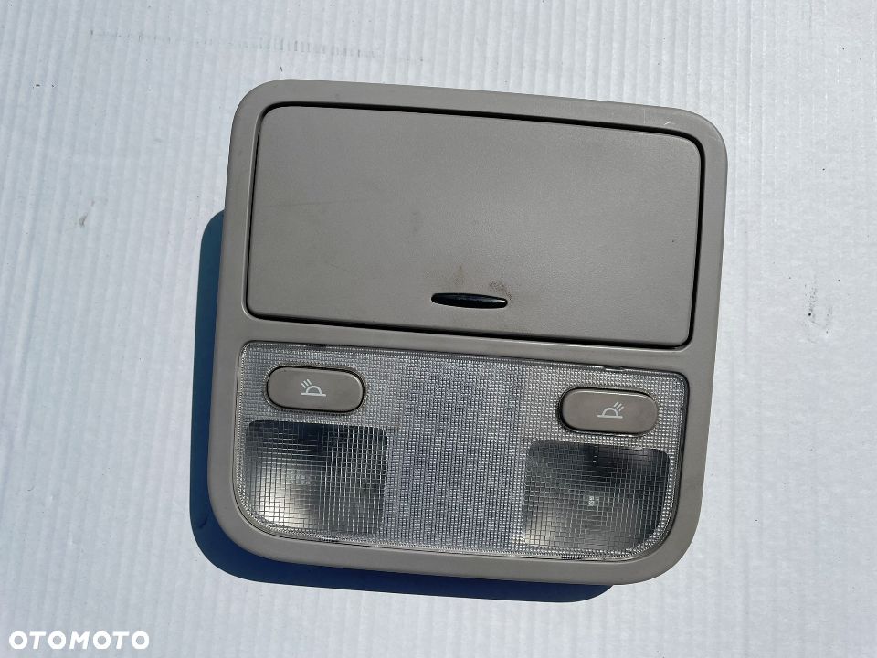 KIA MAGENTIS II LAMPKA WEWNĘTRZNA PODSUFITKI 92800-2GXXX - 1