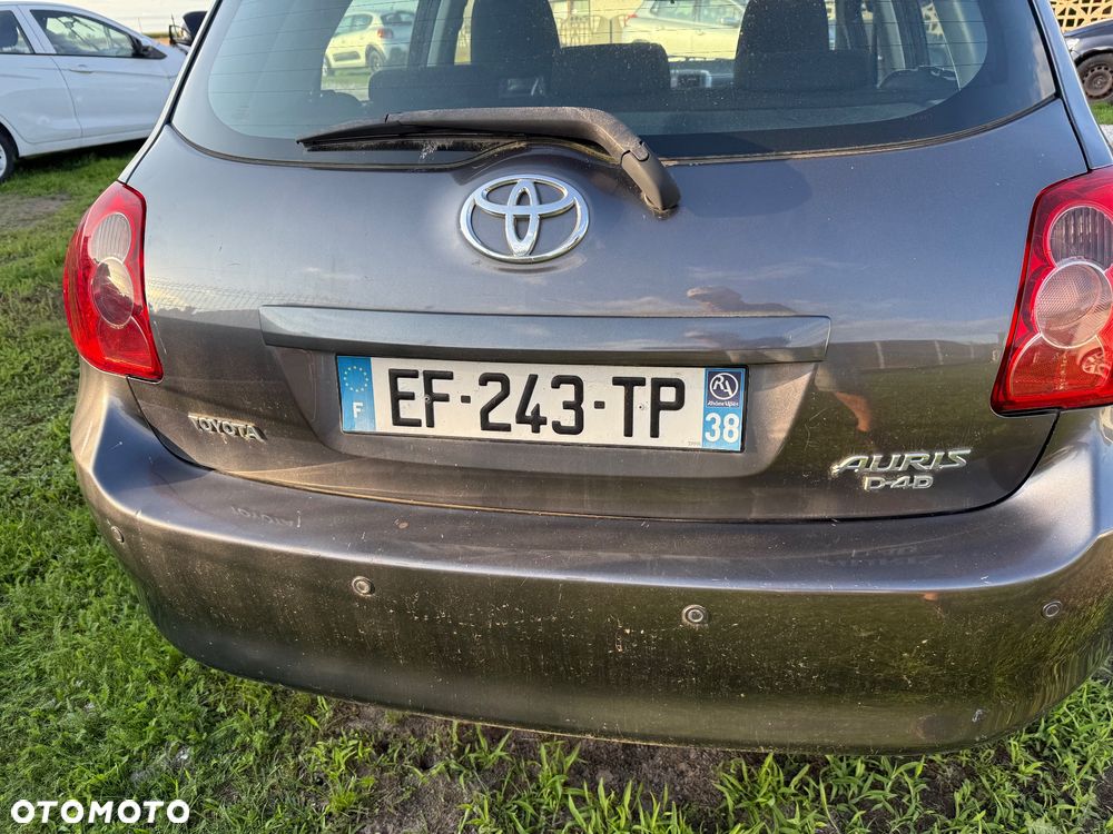 Toyota Auris 2.0 D-4D Edition - 6