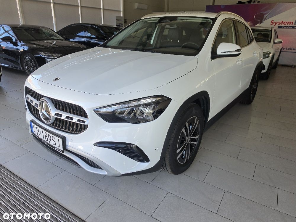 Mercedes-Benz GLA 200 Style - 1