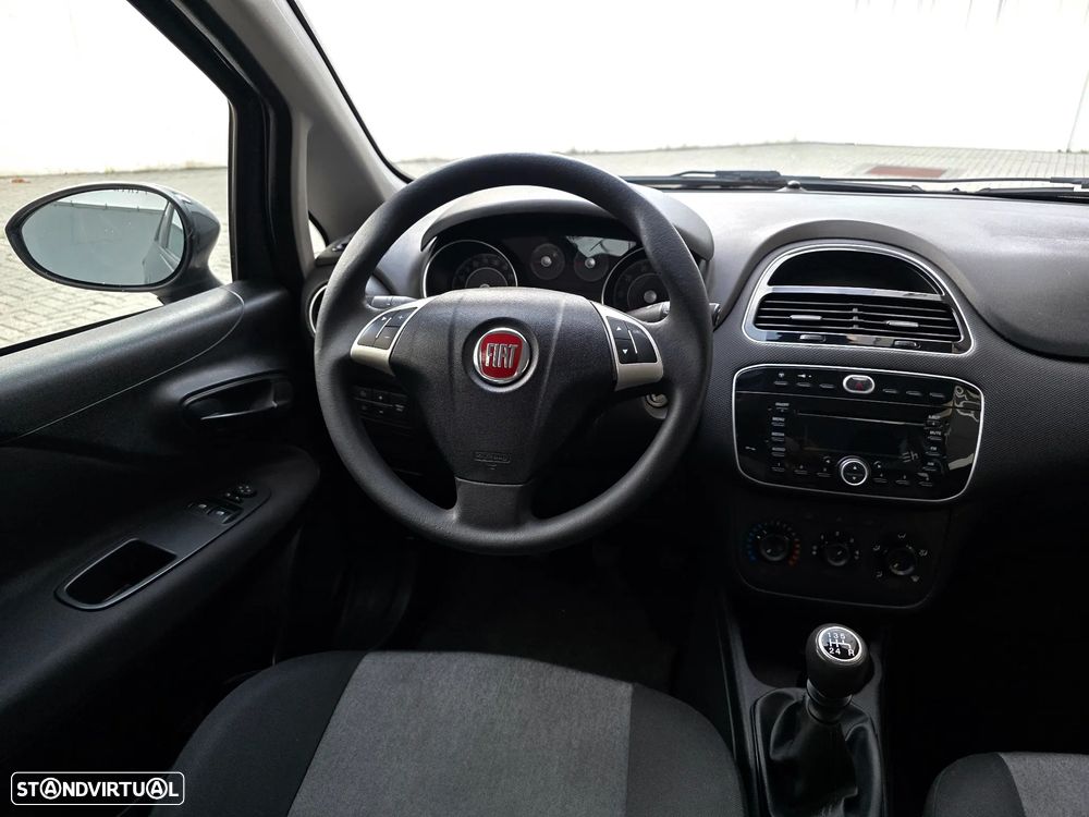 Fiat Punto 1.2 Young S&S - 33