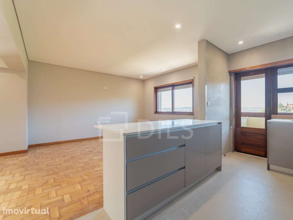 Apartamento T3+1 na Avenida da República - Grande imagem: 3/45