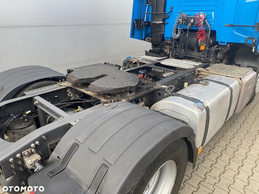 Renault T480 STANDARD SLEEPER CAB! - 17
