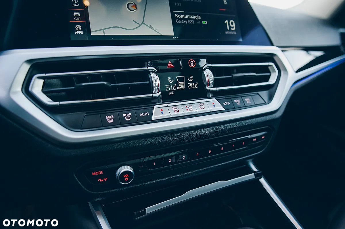 BMW Seria 3 320d Sport Line Shadow sport - 28