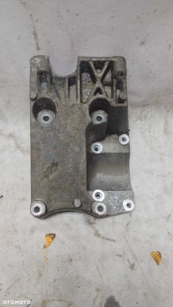 Łapa uchwyt mocowanie kompresora klimatyzacji Ford FOCUS MK2 1.6b 100km 4M5Q-19D624-CD - 1