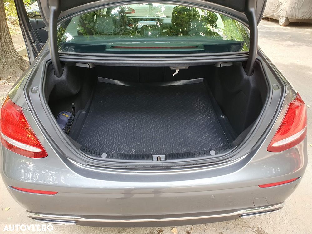 Mercedes-Benz E 220 d Aut. - 18