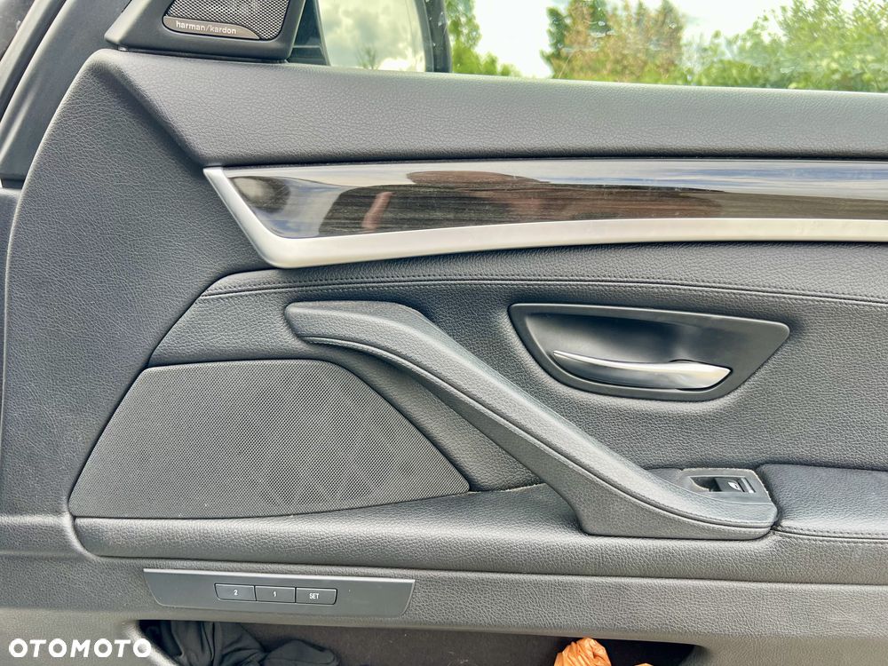 BMW Seria 5 530d xDrive Luxury Line - 26