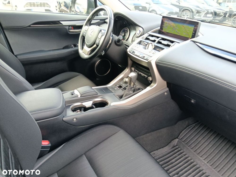 Lexus NX 300h Elegance + Business AWD - 11
