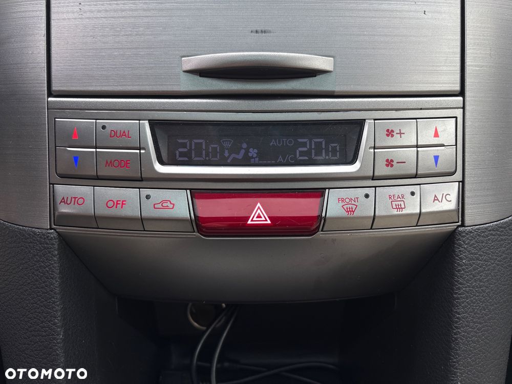 Subaru Legacy 2.0 D Sport - 31