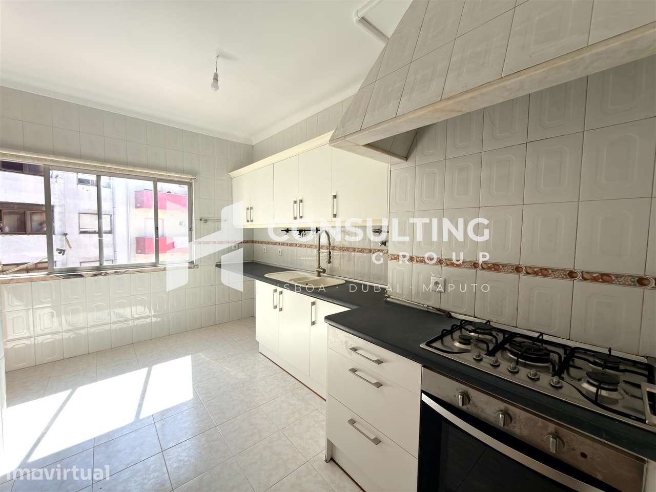 Apartamento T4 Venda em Rio de Mouro,Sintra - Grande imagem: 2/36