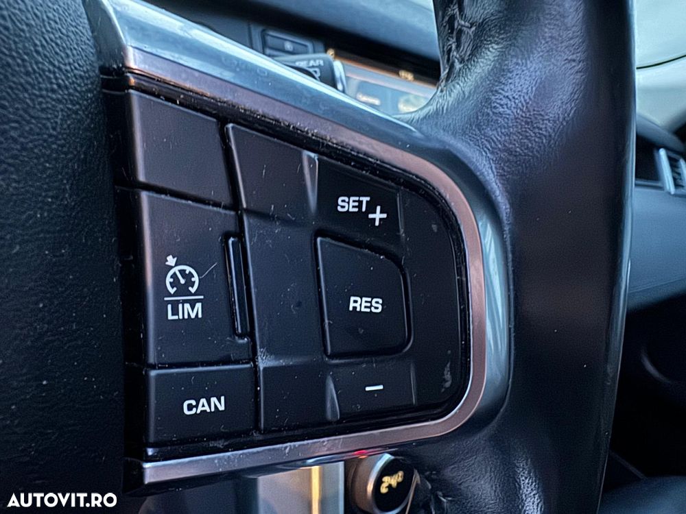 Land Rover Discovery Sport 2.0 l TD4 HSE Luxury Aut. - 23