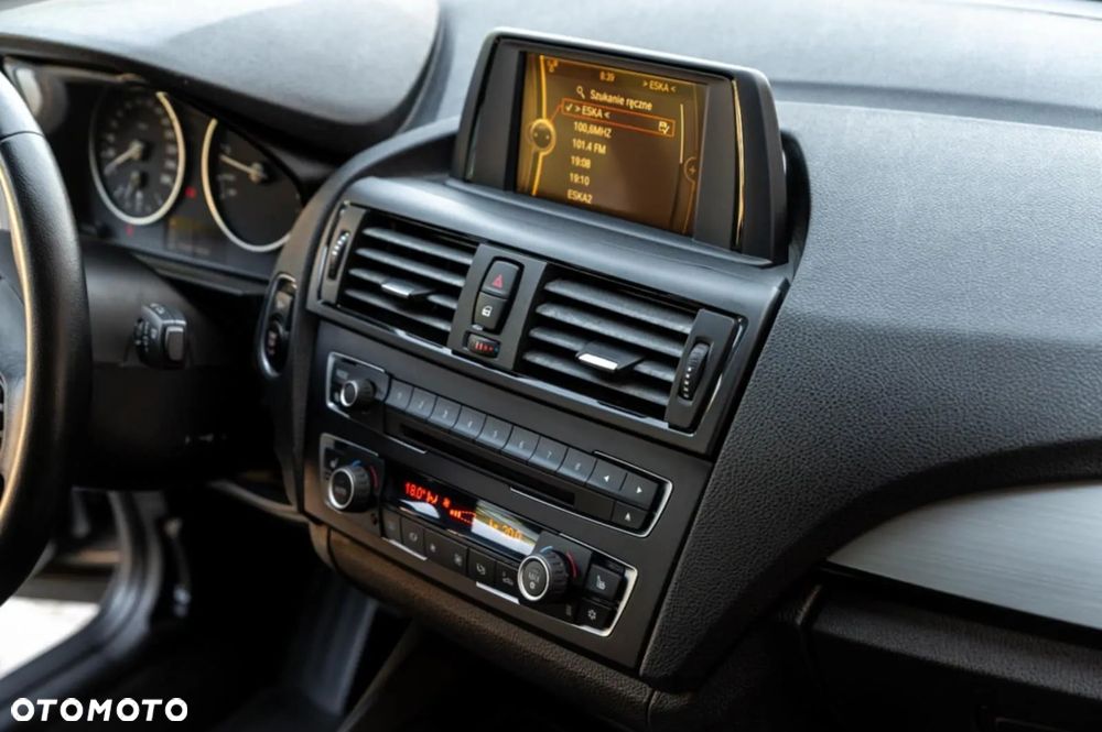 BMW Seria 1 116i Sport Line - 37