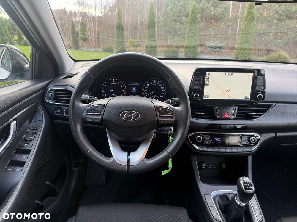 Hyundai i30 1.4 YES - 13