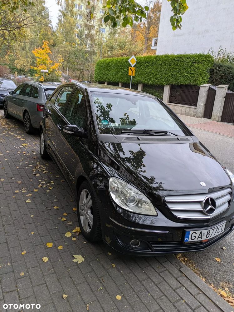 Mercedes-Benz B-Class 2008 photo 2