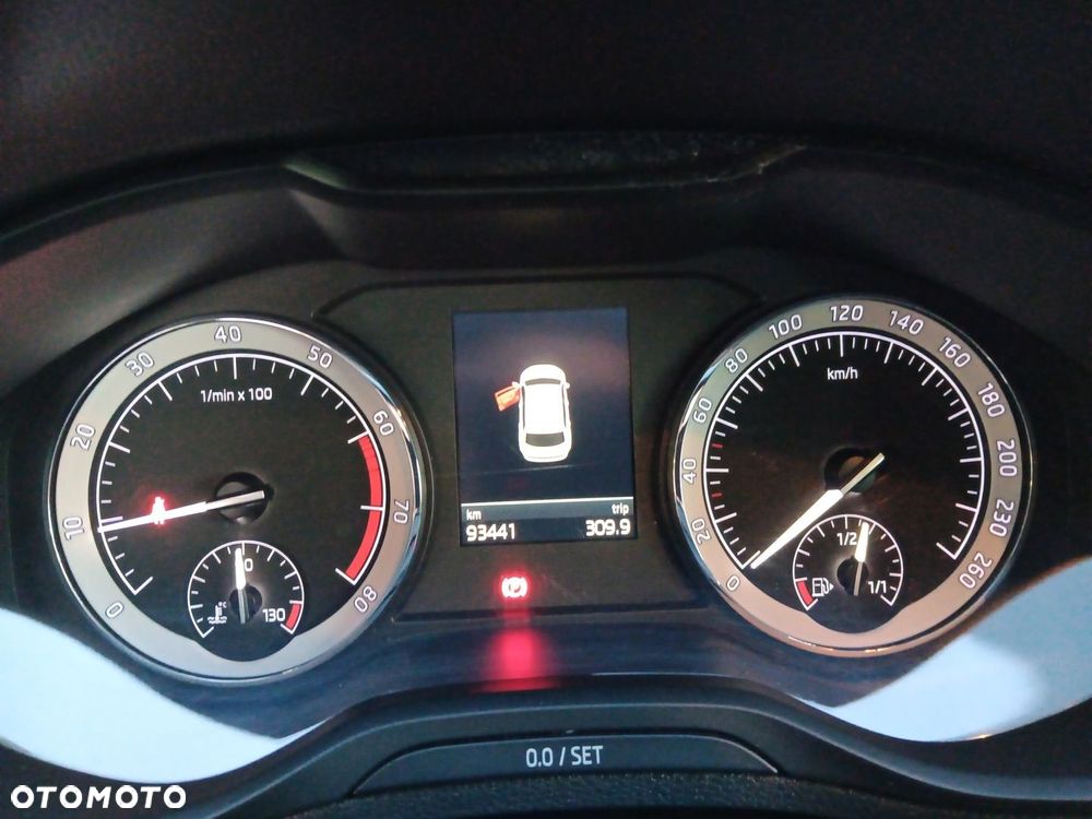 Skoda Karoq 1.5 TSI ACT 4x2 Ambition - 14