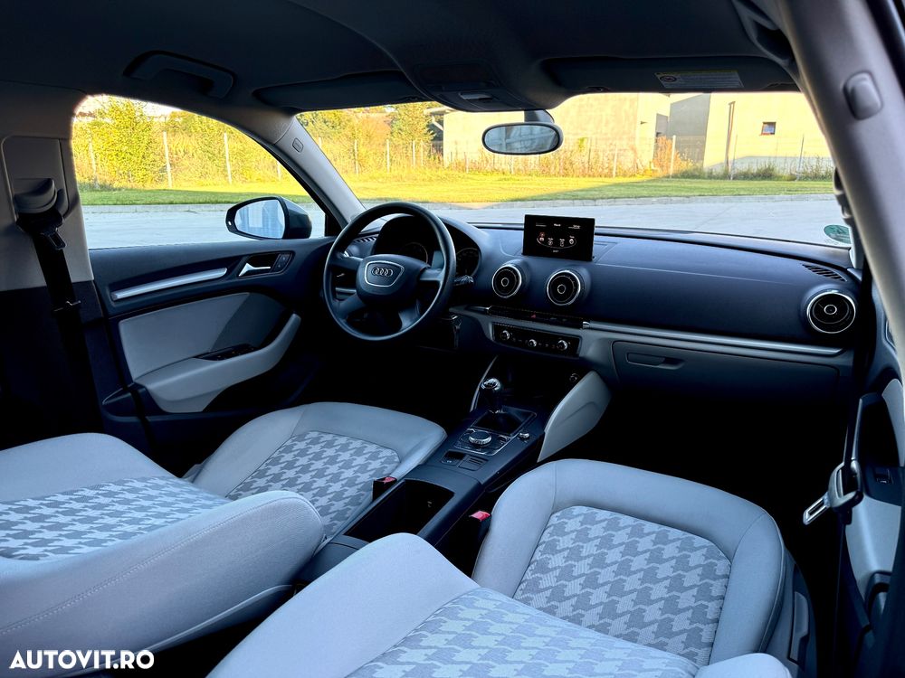 Audi A3 1.4 TFSI Sportback Attraction - 9