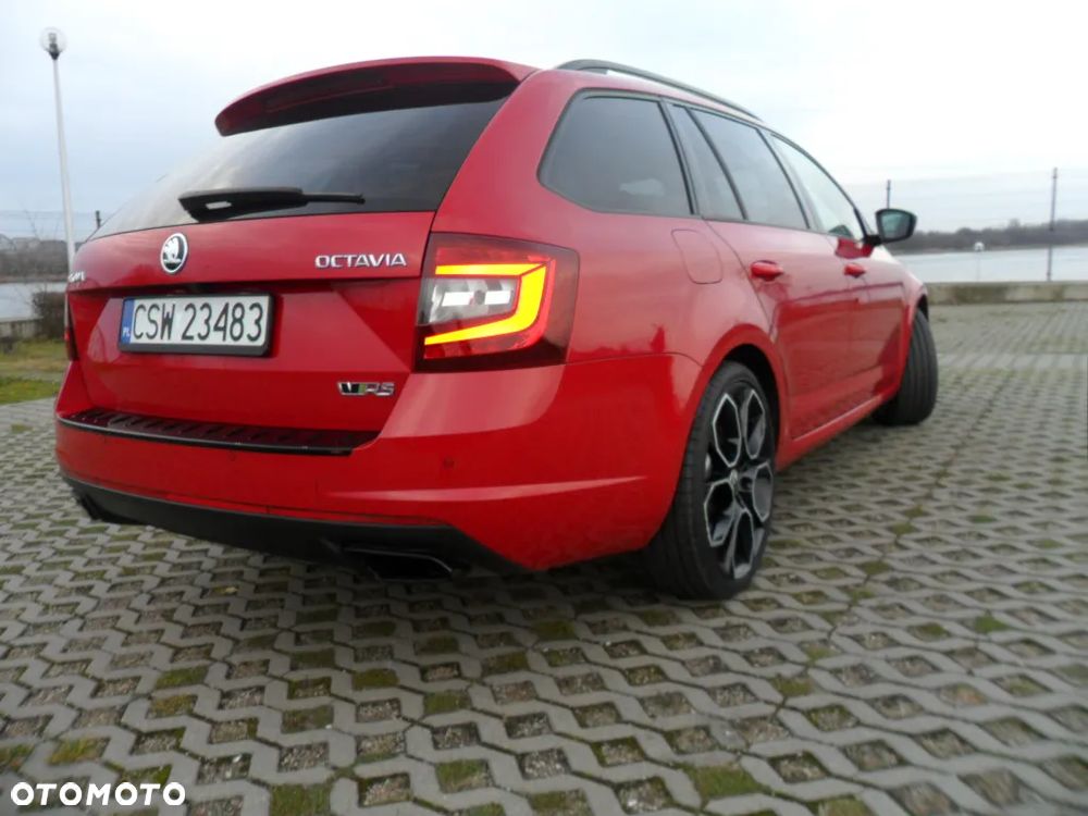 Skoda Octavia 2.0 TSI RS 245 DSG - 20