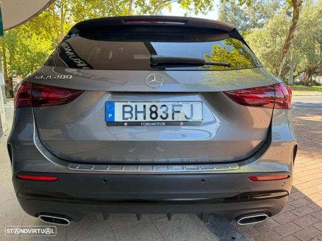 Mercedes-Benz GLA 200 AMG Line - 4