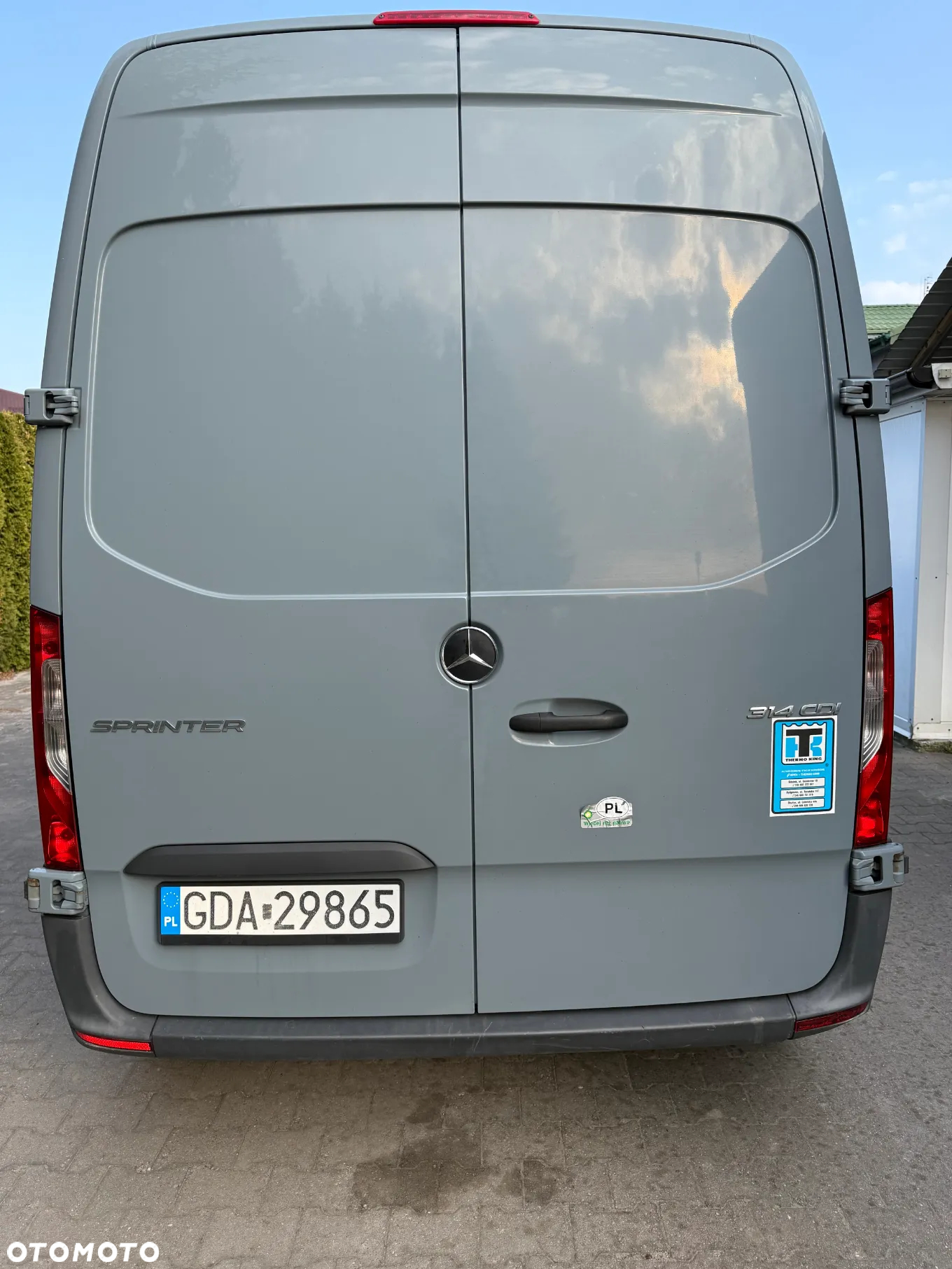 Mercedes-Benz Sprinter - 4