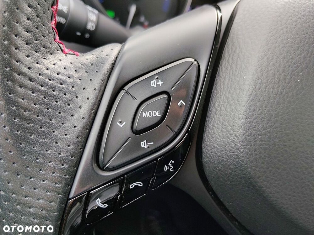 Toyota C-HR 2.0 Hybrid GR Sport - 24