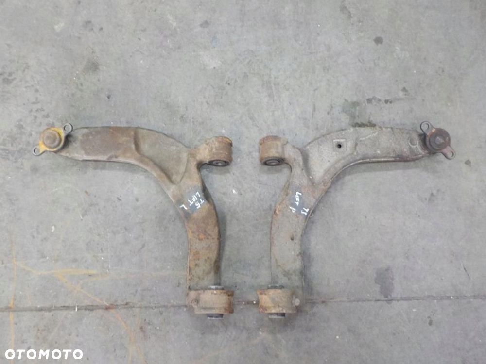 VW T5 LIFT WAHACZ LEWY PRAWY PRZÓD PRZEDNI - 1