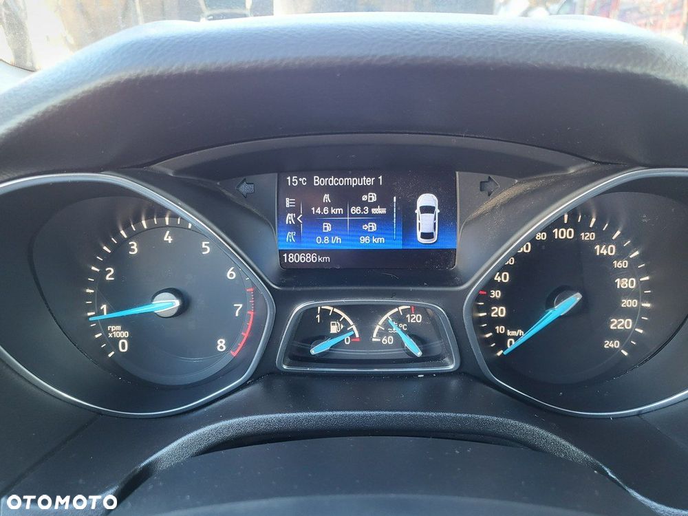 Ford Focus - 27