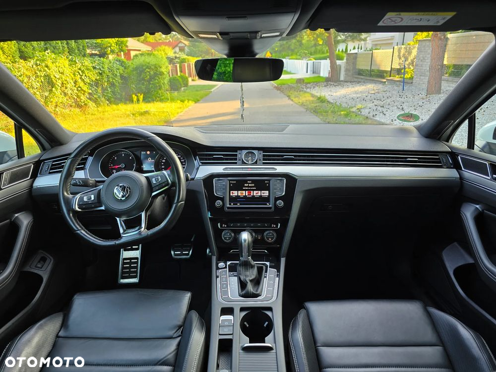 Volkswagen Passat - 26