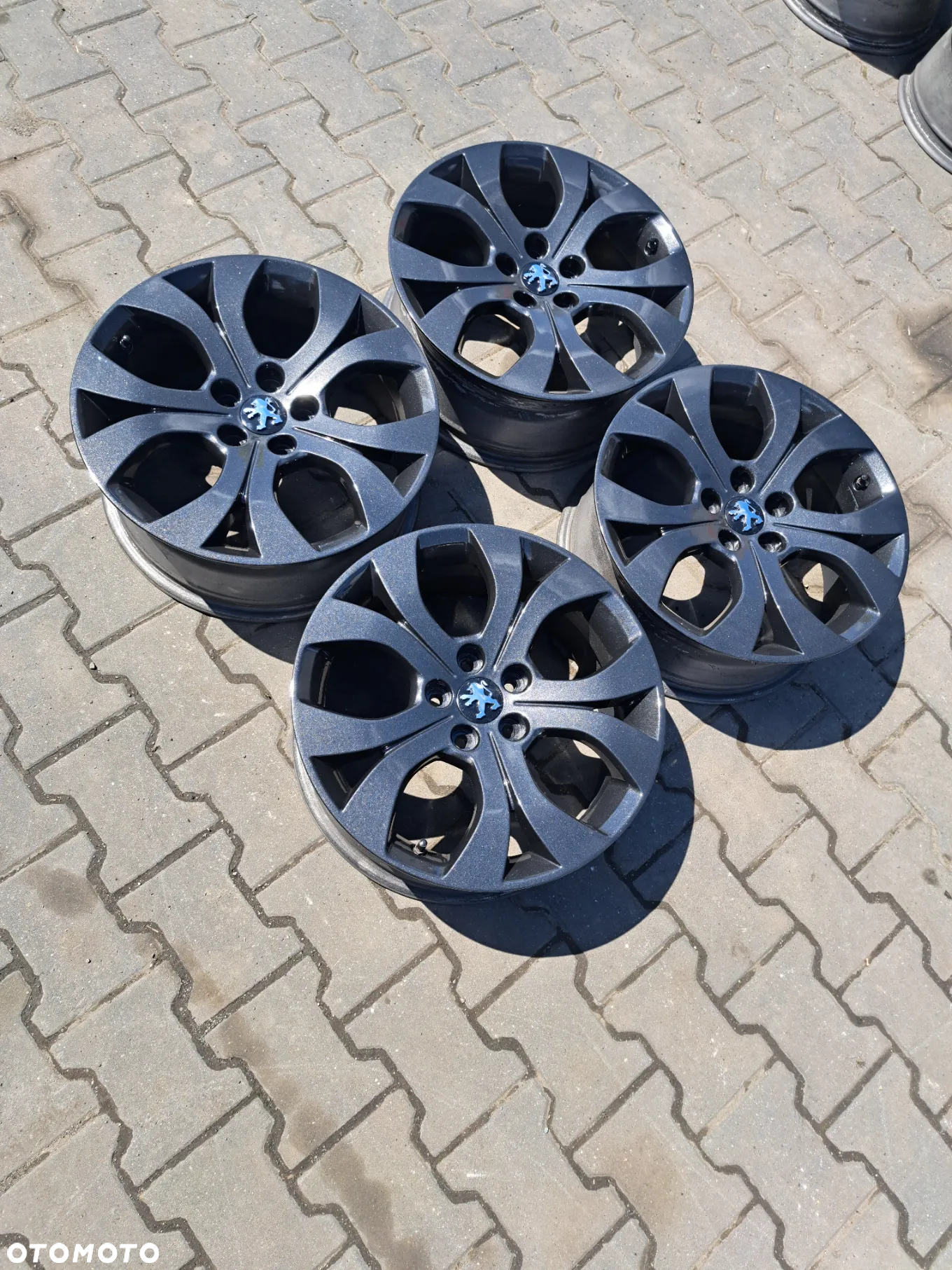 Alufelgi Citroen Peugeot 17 cali 5x108 C4 picasso II 508 I 308 T9 Berlingo IV Partner IV 2018- 2008 II 3008 II 5008 II - 9