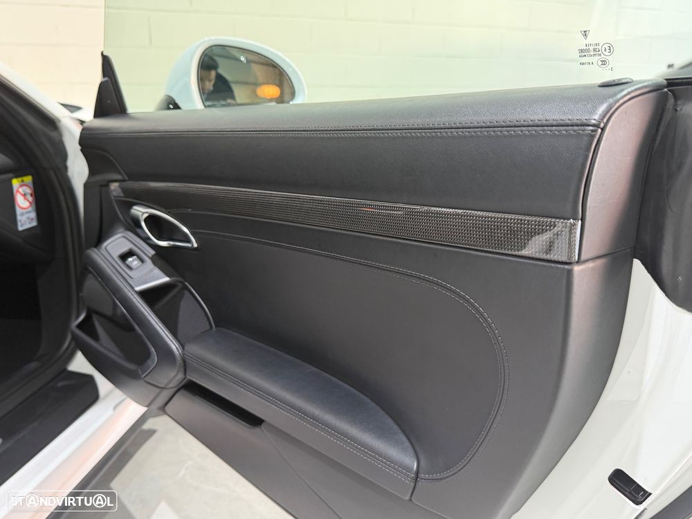 Porsche 911 (991) Turbo S Cabriolet - 56