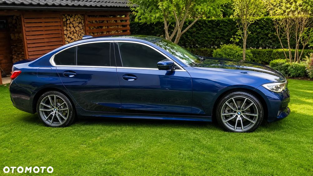 BMW Seria 3 330i Luxury Line sport - 9