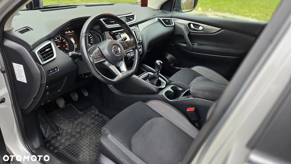 Nissan Qashqai 1.6 DIG-T N-Connecta - 8