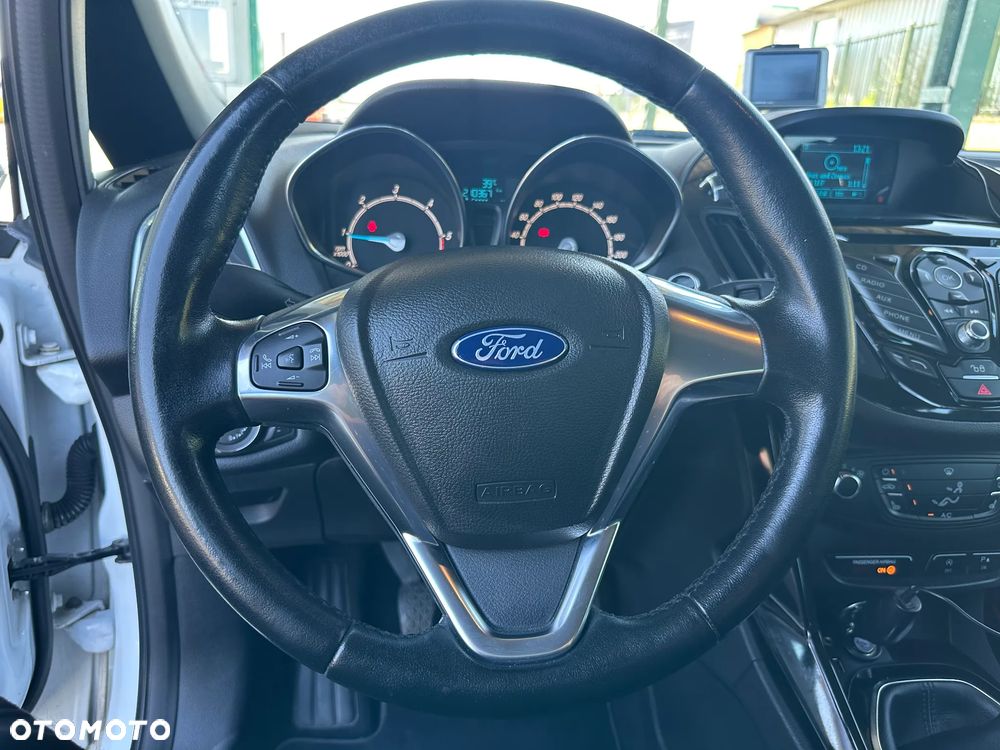 Ford B-MAX - 24
