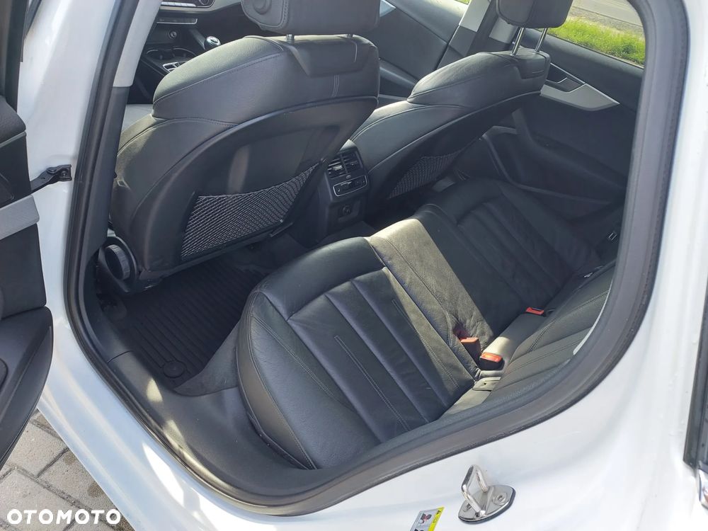 Audi A4 Limousine - 8