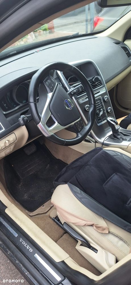 Volvo XC 60 D4 Drive-E Momentum - 6